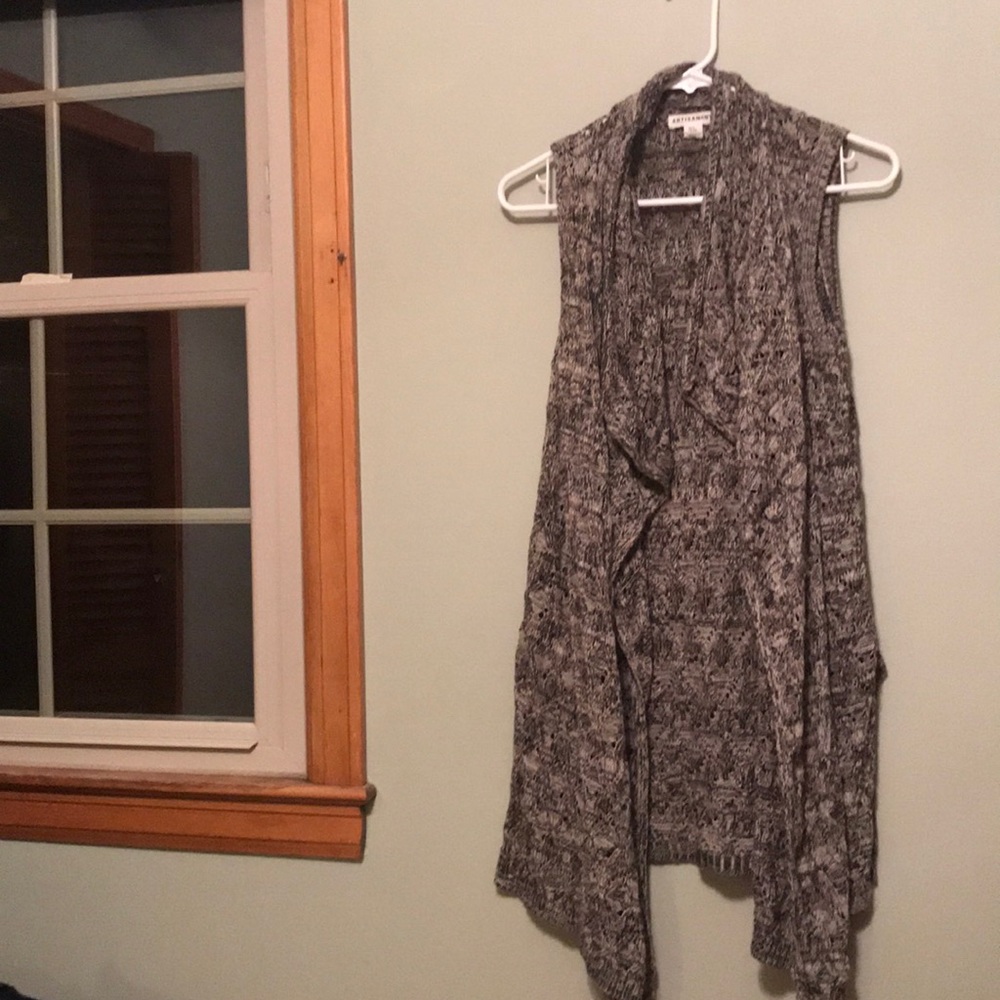 The prettiest sweater vest/cardigan thing.